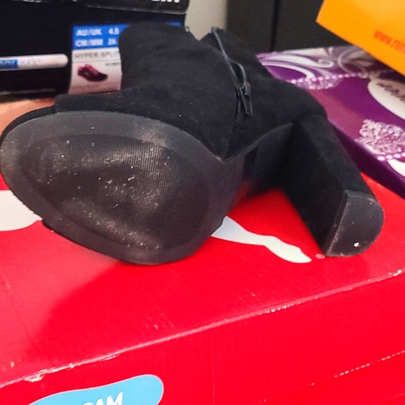 Bootie - Picture 4 of 4